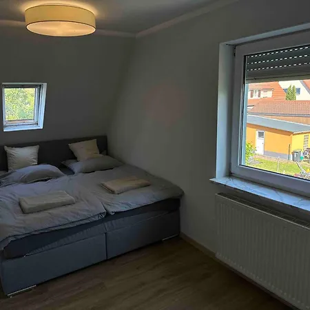 Geraeumiges Haus Mit Garten Terasse *