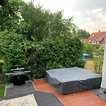 Geraeumiges Haus Mit Garten Terasse * ニュルンベルク