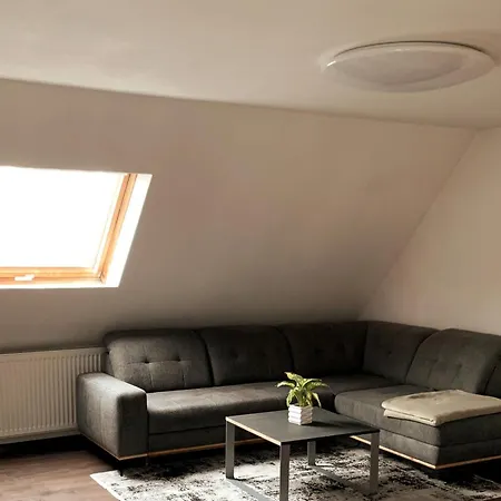 Geraeumiges Haus Mit Garten Terasse Сasa de vacaciones