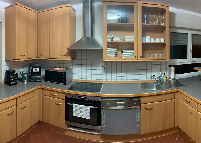 Ferienhaus Geräumiges Haus Mit Garten Terasse Nürnberg