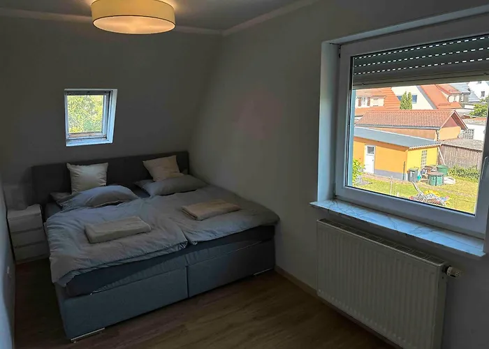 Geraeumiges Haus Mit Garten Terasse * Norimberga